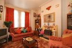 <c:out value='Vanderbilt Road, Earlsfield, London, SW18 3BG'/>