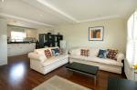 <c:out value='Garratt Lane, Earlsfield, London, SW18 4EJ'/>