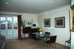<c:out value='Standen Road, Southfields, London, SW18 5TF'/>